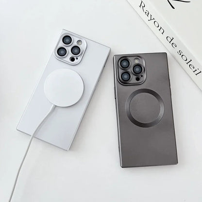 iPhone 15 Series Infinity Wave Mag Defense Case